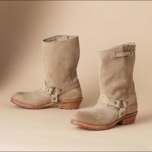 VINTAGE SHOE COMPANY Juliet Suede Moto Boot